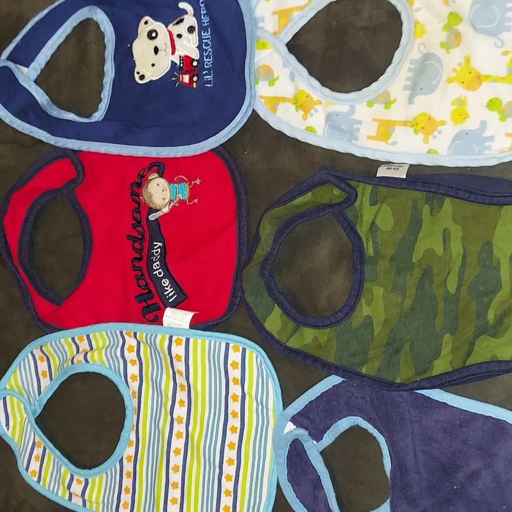 6 pack bibs for baby's with Easter hat :)